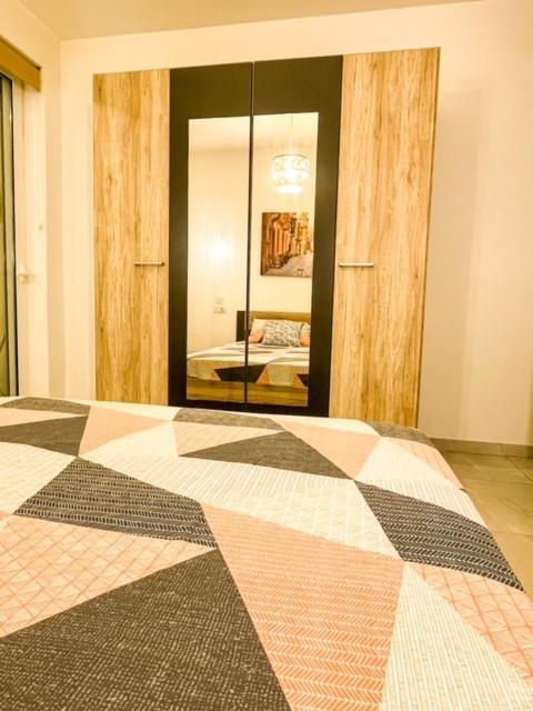 Sliema Jacuzzi Flat Leilighet Eksteriør bilde